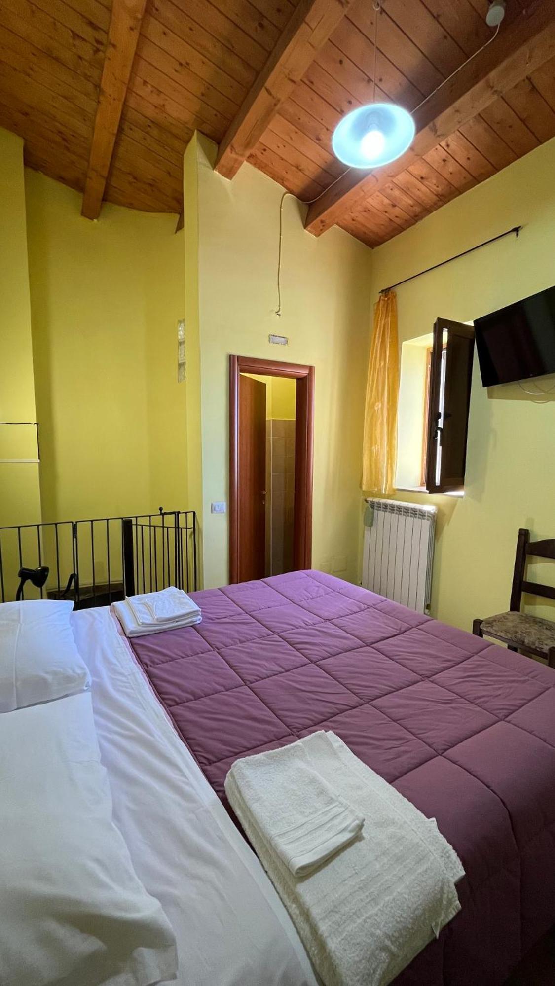 Da Sciuri Case Vacanza Barisciano Exterior foto